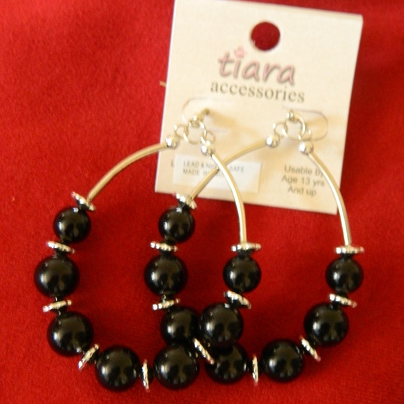 set of 3 necklace, earrings, bangle bracelets - Picture 7 of 8